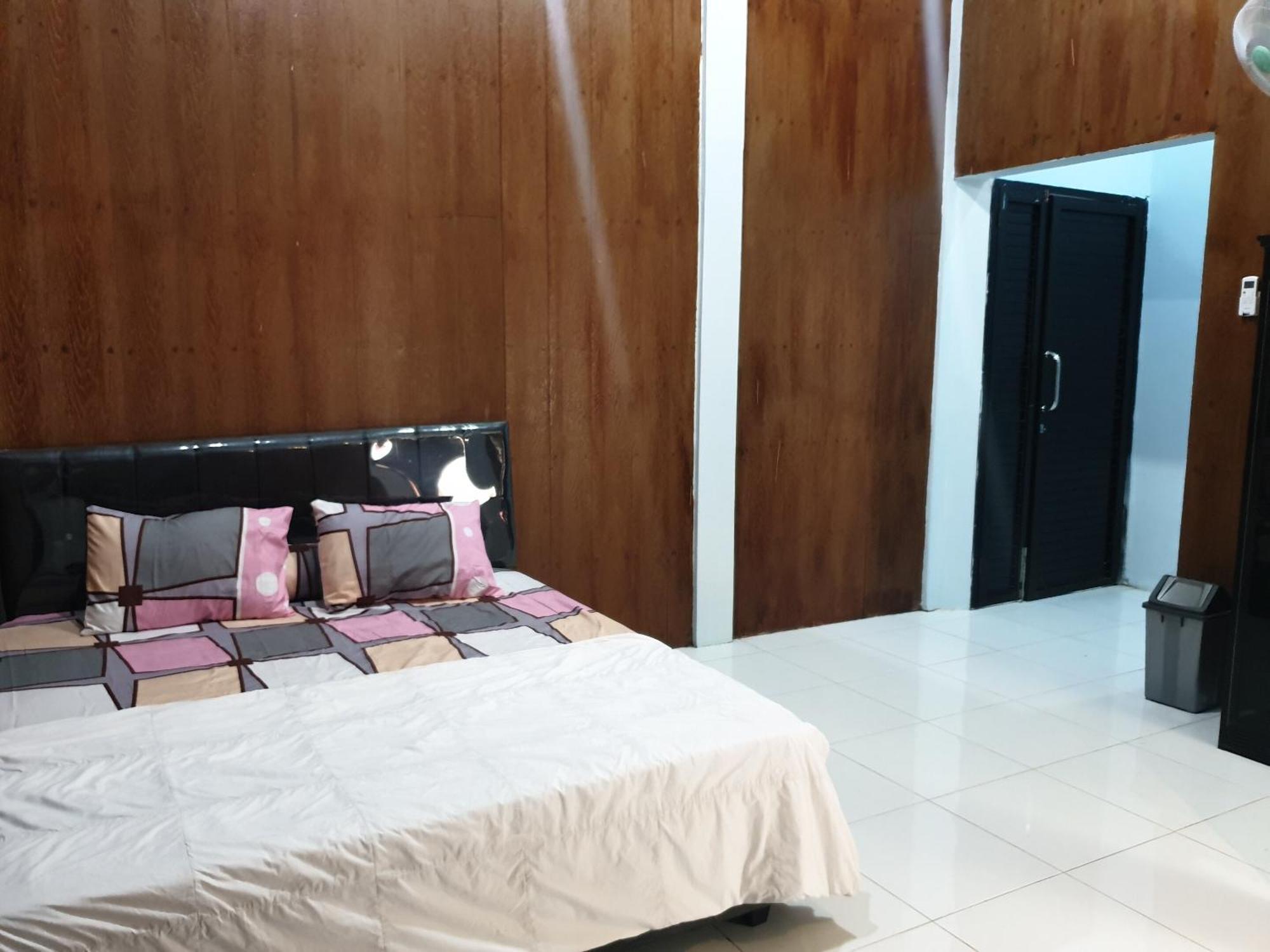 Capital O 92612 Penginapan D'Alas Purwo & Beachnearpadang Savana Sadengan 바뉴왕기 외부 사진