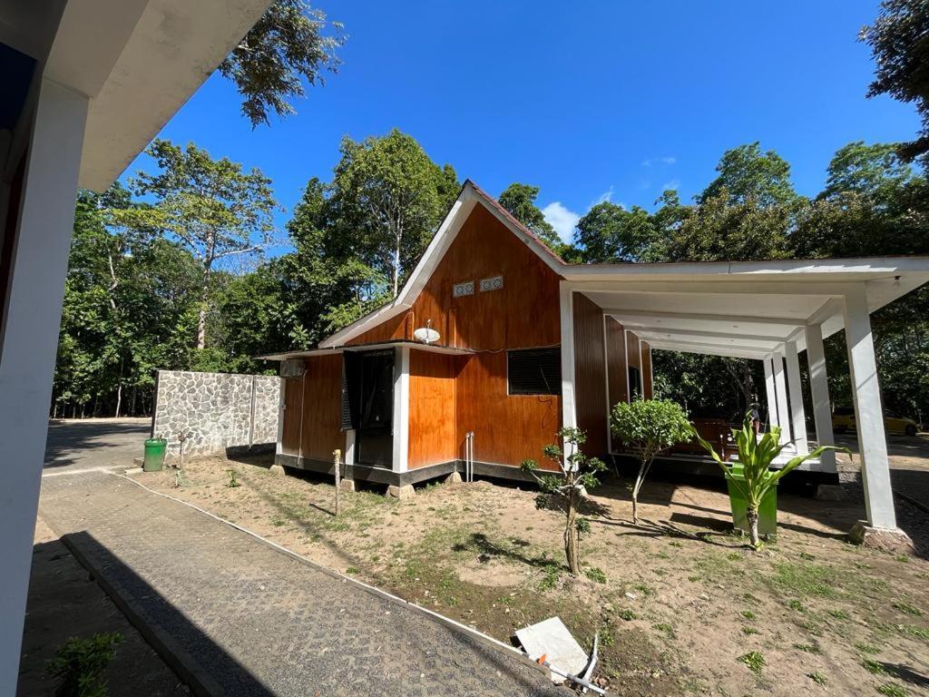 Capital O 92612 Penginapan D'Alas Purwo & Beachnearpadang Savana Sadengan 바뉴왕기 외부 사진